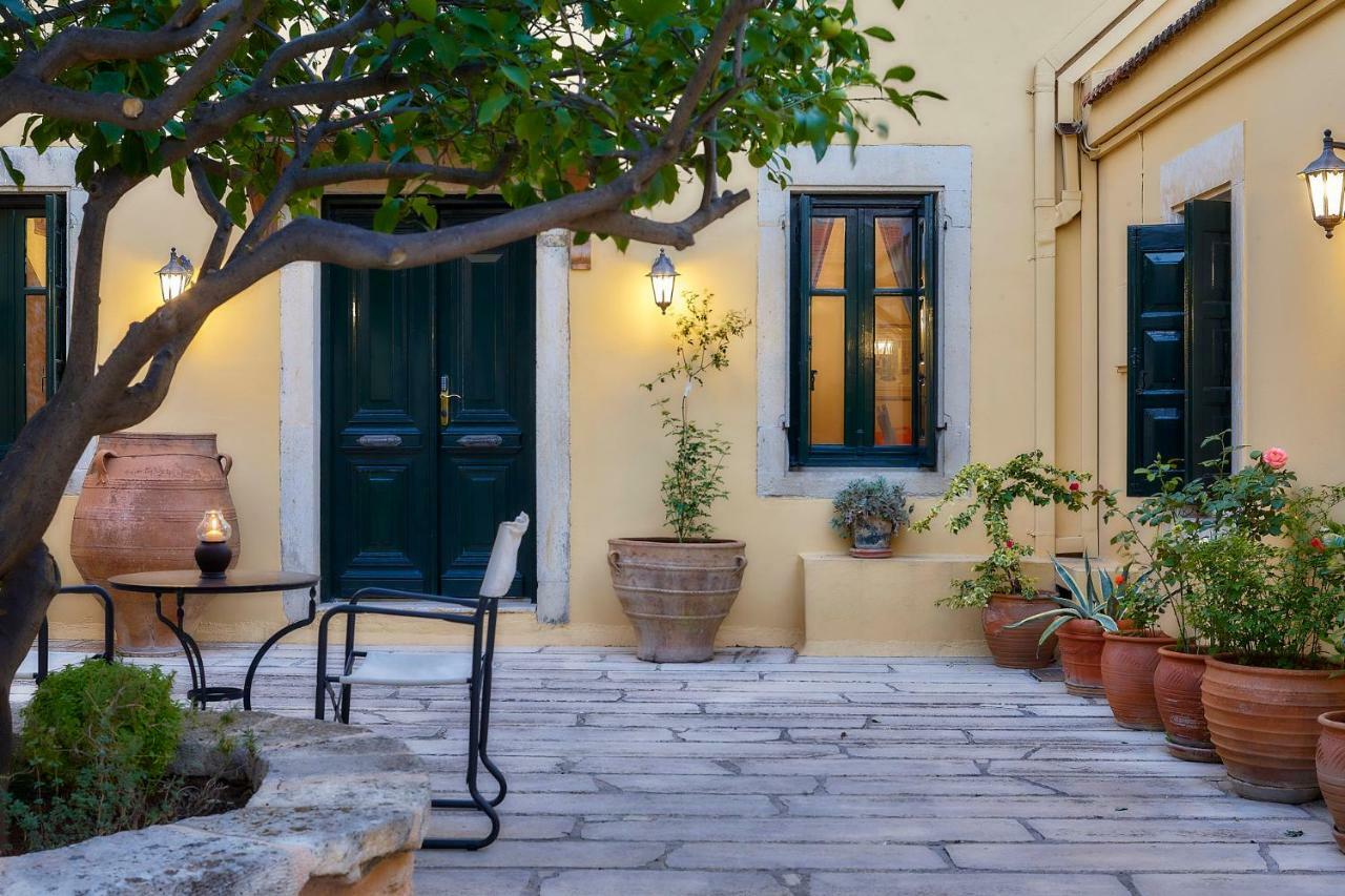 Castello Villa Daphnes - Private Pool & Whirlpool Dhafnes Exterior photo